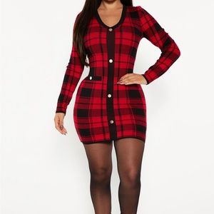 Comfortable dress! cute and covering.